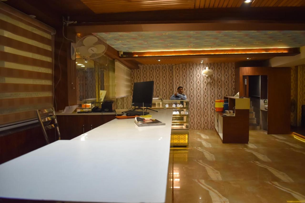 瓜廖尔 The Shah Imperial酒店 外观 照片
